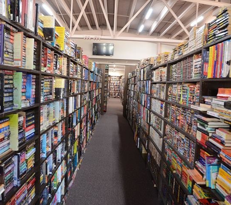 The Book Market Sales And Trading Center - Crest Hill, IL