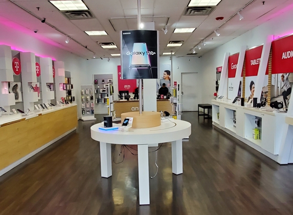 T-Mobile - Stratford, CT