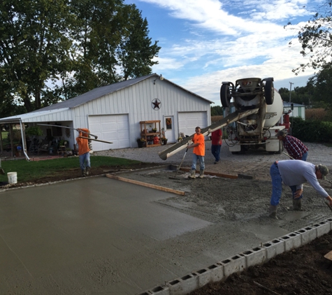 Dan Creech Concrete & Construction - Paris, IL