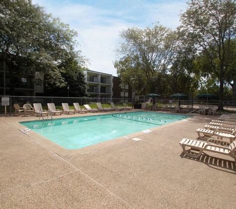 Olympik Village Apartments - Rochester, MN