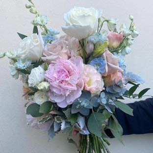 YOUR FLORAL INDULGENCE - Penrith, NSW