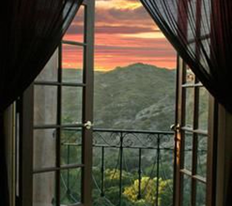 Topanga Canyon Inn Bed & Breakfast - Topanga, CA