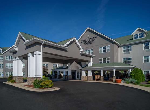 Country Inns & Suites - Beckley, WV