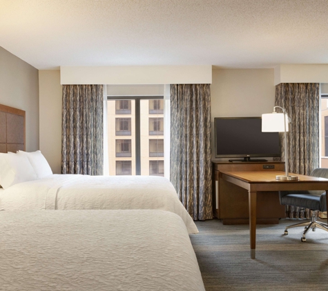 Hampton Inn & Suites Nashville Downtown - Nashville, TN