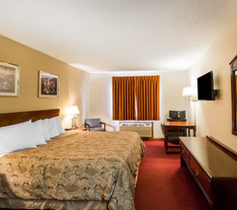 Rodeway Inn - Cedar Rapids, IA