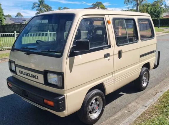 Dr Suzuki - Beenleigh, QLD. Dave got my Suzuki on the road!!!!