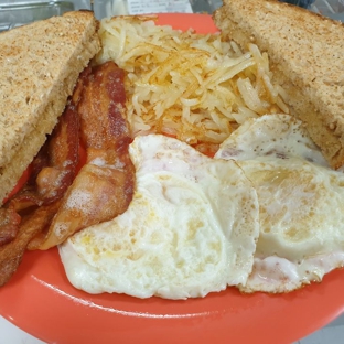 Renee's Family Breakfast - Nappanee, IN