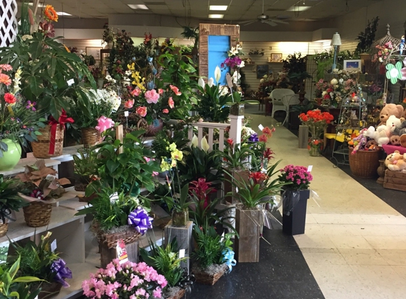 R & S Crafts & Florist - Pensacola, FL