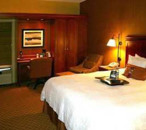 Hampton Inn Peoria-East At The River Boat Crossing - East Peoria, IL