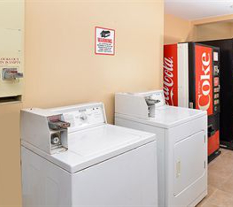 Americas Best Value Inn - Cheshire, CT