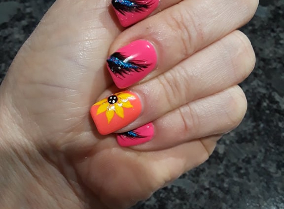 Lux Nails - Oxford, MA. Nails Done 4-1-2019