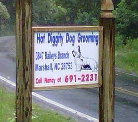 Hot Diggity Dog Grooming - Marshall, NC
