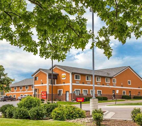 Econo Lodge - Cedar Rapids, IA