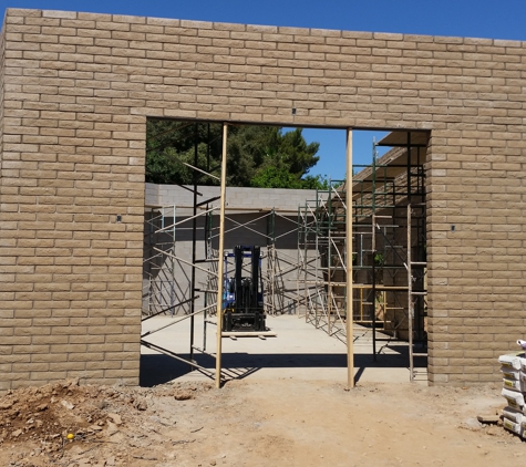 Building Block Masonry - Phoenix, AZ. Brown 8x4x16 slump block detached garage