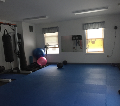 Armstrong Kettlebells - lee, MA