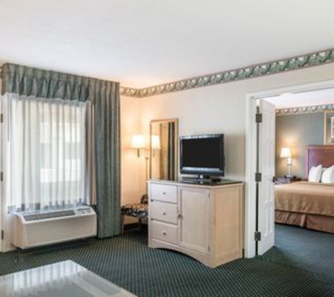 Quality Inn & Suites - Lexington, MA