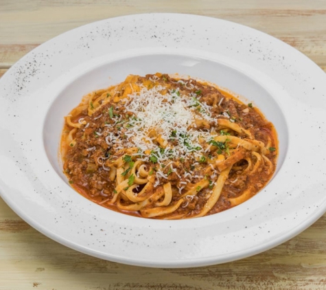 The Tuscan Vine - Sagamore Hills, OH. Bolognese with linguine