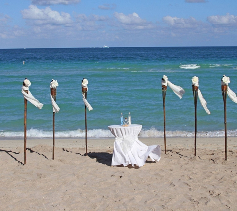 J'aime Events - Maple Grove, MN. Beach Wedding