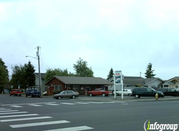 Neal's Barber Shop - Battle Ground, WA