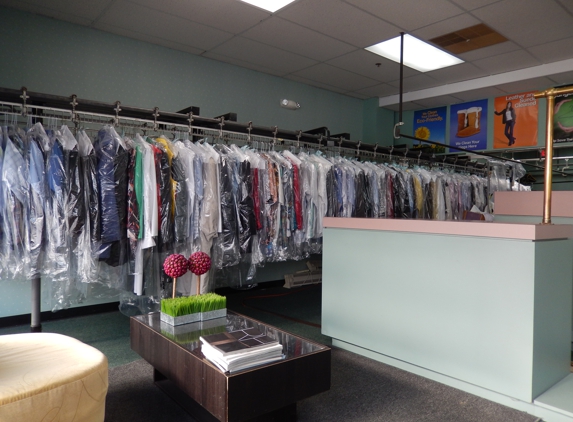 Meadowbrook Dry Cleaners & Alterations Shop - Auburn Hills, MI