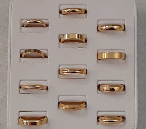 Flags & Jewelry - Denville, NJ. GOLD WEDDING BANDS