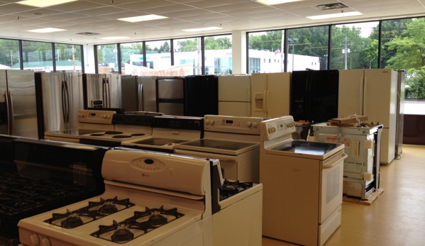 Appliance & Mattress Discounters INC - Willoughby Hills, OH