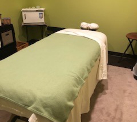 Pura Vida Massage - Denver, CO