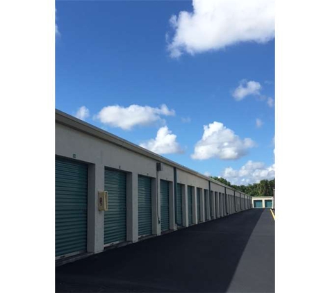 SmartStop Self Storage - Lake Worth, FL