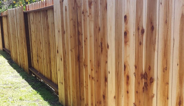 J & J Fence and Construction - Compton, CA