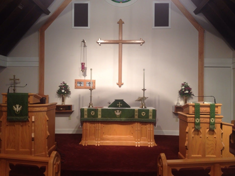 Holy Cross Episcopal Church - Poplar Bluff, MO 63901