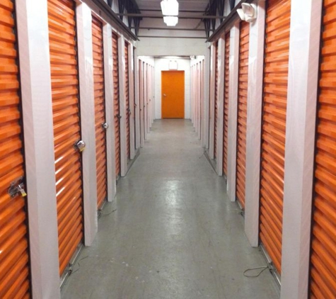 Extra Space Storage - Elizabeth, NJ