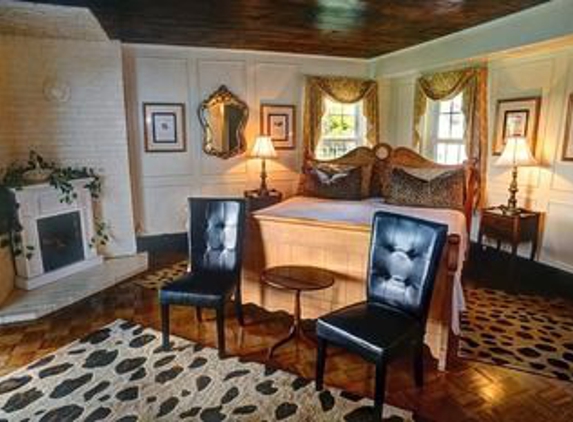 Historic Jacob Hill Inn - Seekonk, MA