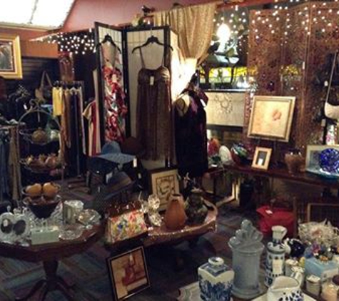 The Painted Lady Consignment - Buffalo, NY