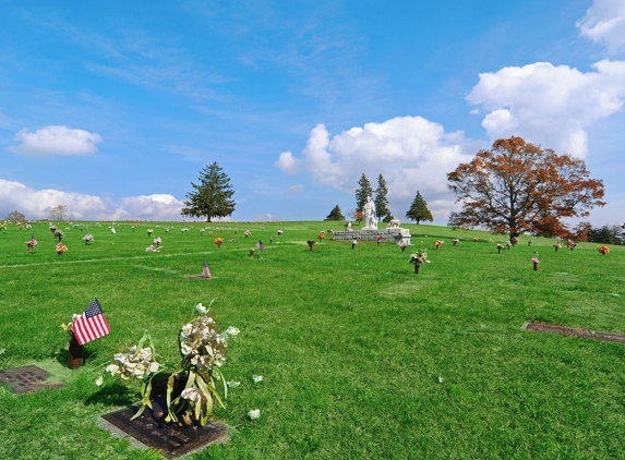 Sunrise Burial Park - Fairlawn, VA