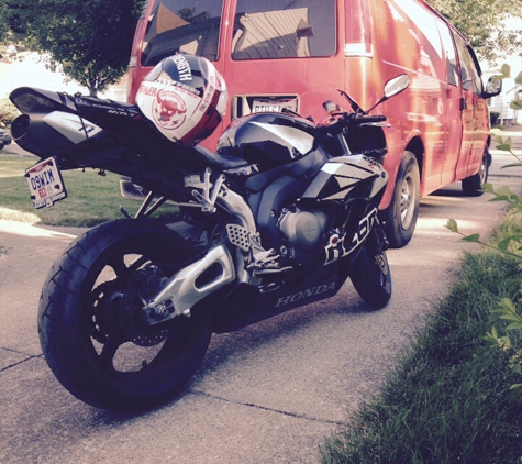 Riders Choice Motorcycles - Cleveland, OH. 2005 Honda CBR-1000  /  Broken key in the ignition lock! "OUCH" Thank you for the referral!