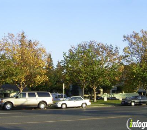 Solis Garden Apartments - Hayward, CA