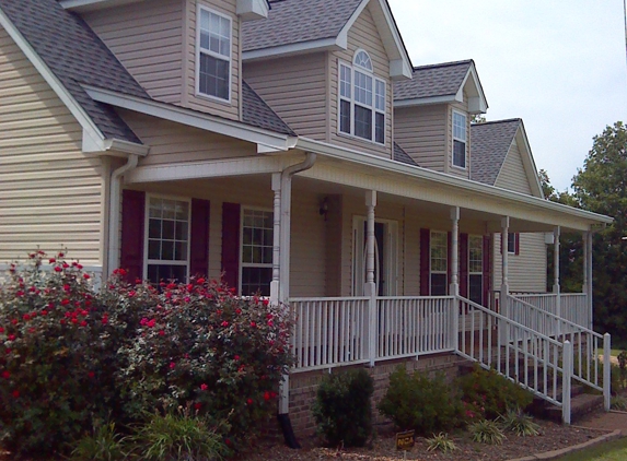 Eagle Seamless Gutters Plus - Hendersonville, TN