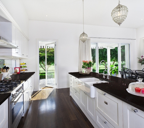 White Shaker Cabinets Now - Pompano Beach, FL