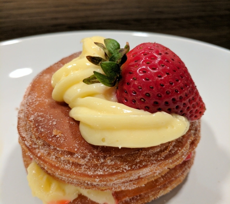 SK's Donuts & Croissant - Los Angeles, CA