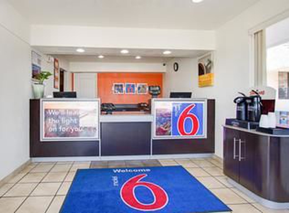 Motel 6 - Tempe, AZ