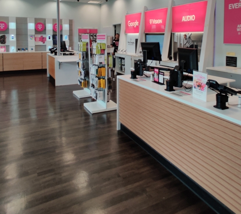 T-Mobile - Springfield, PA