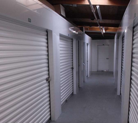 Extra Space Storage - Huntington Beach, CA