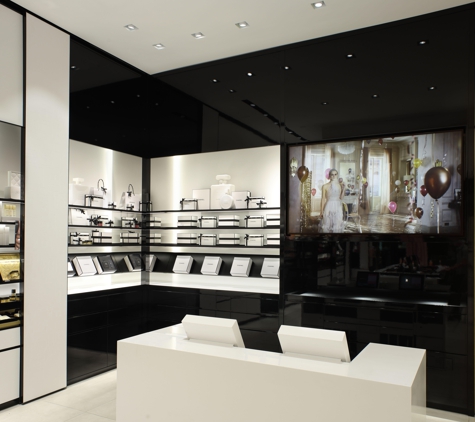 Chanel Fragrance And Beauty Boutique - Austin, TX