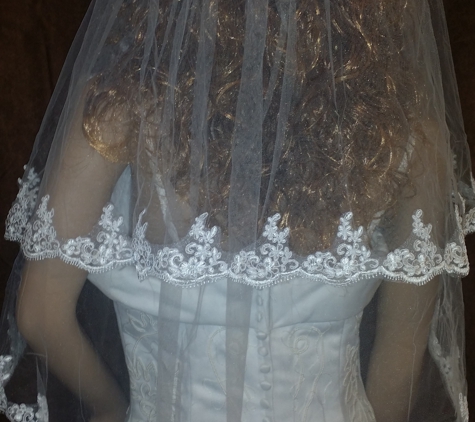 Wedding Veils and Accessories - San Antonio, TX