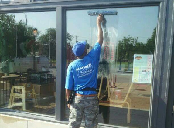 AKWA Window Cleaning - Saint Louis, MO. We don't just wash your windows... We clean your windows!