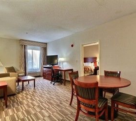 Comfort Inn & Suites University South - Ann Arbor, MI