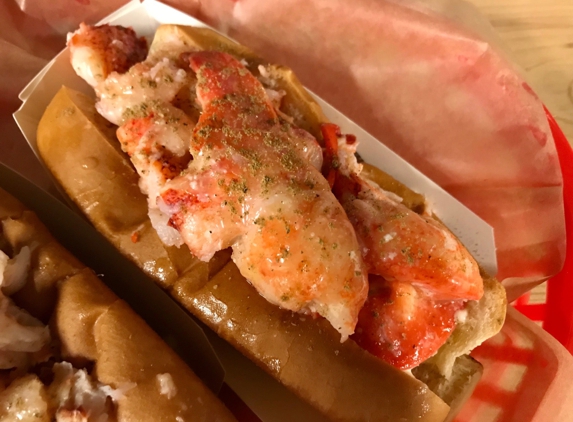 Luke's Lobster - Boston, MA