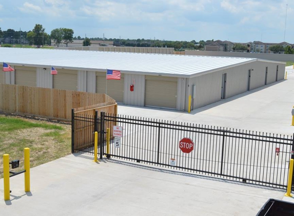 High Point Storage Bay Colony - Dickinson, TX