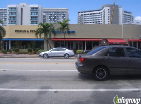 OXXO Care Cleaners - Miami Beach, FL