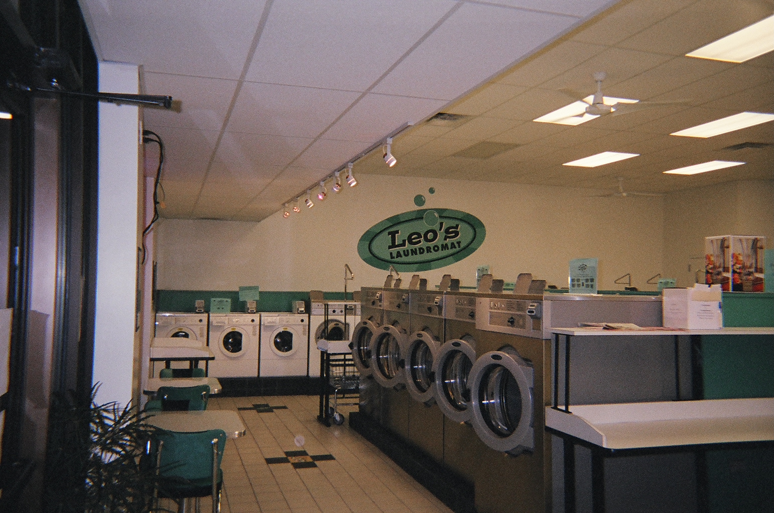 Leo s Laundromat Cleveland OH 44126